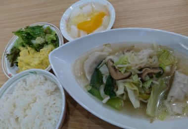 10月4日_肉 水ギョウザと野菜煮&杏仁豆腐