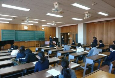 中学校入試会場